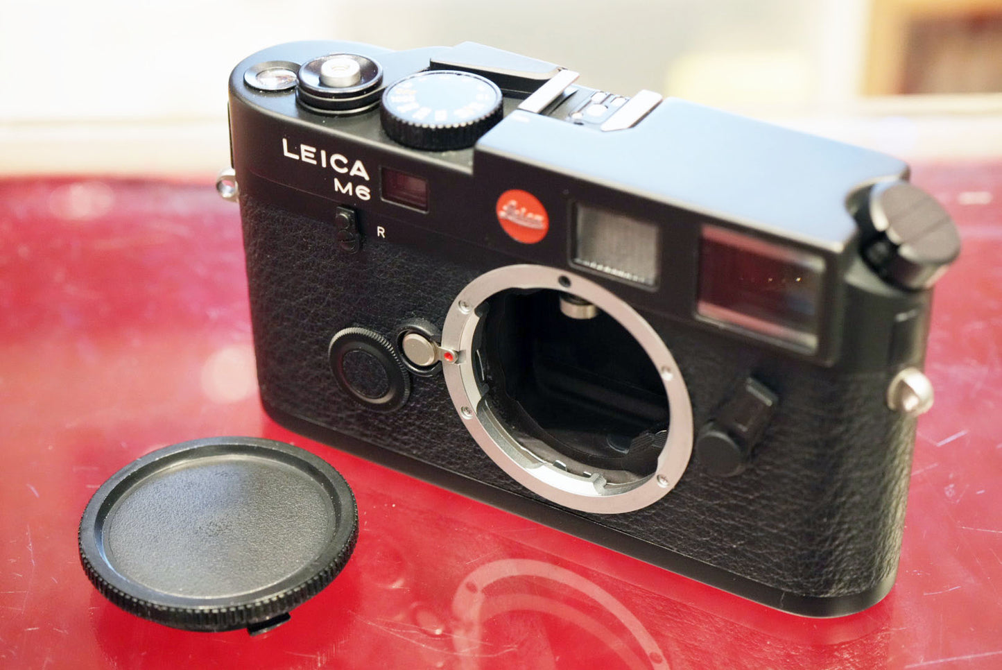 Leica M6 TTL Rangefinder Film Camera 0.85 Black