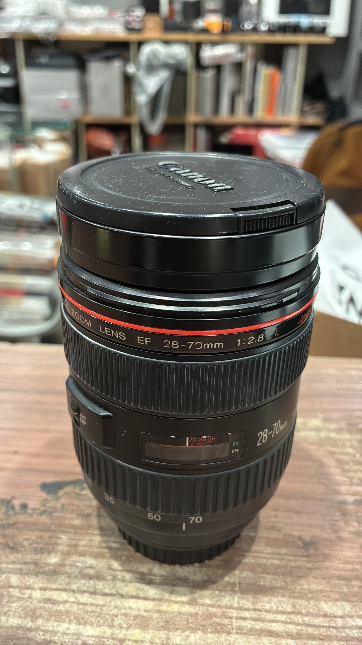 Canon zoom lens EF 28-70mm/2.8L #um0606