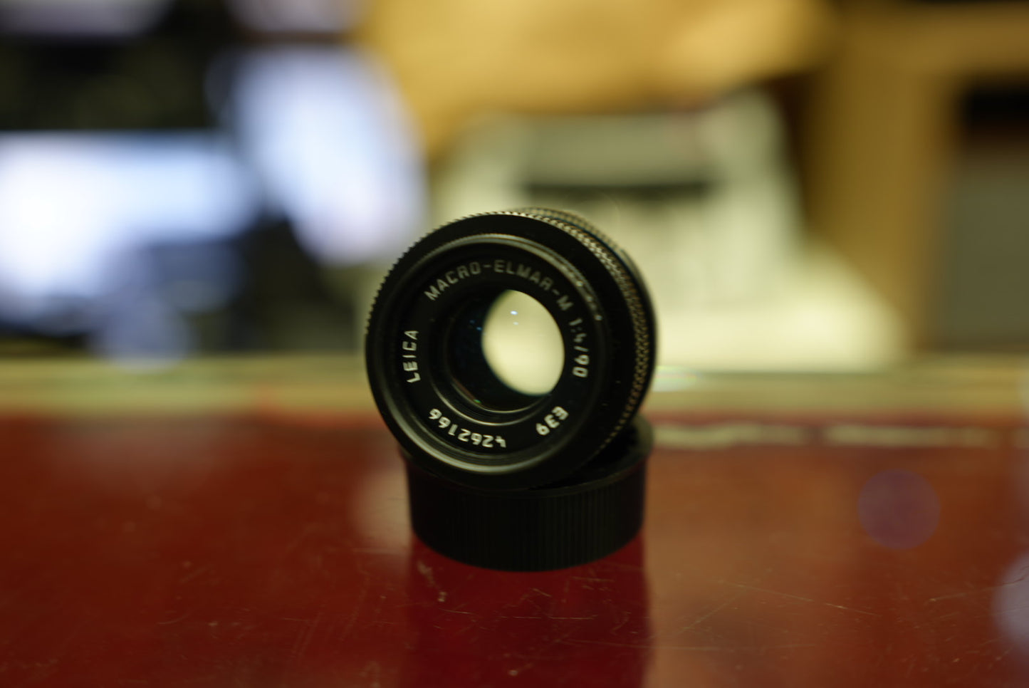 Leica Macro-Elmar-M 90mm F/4 (11670) Black 6-bit + Leica Macro-Adapter-M Black (14409)
#4262166