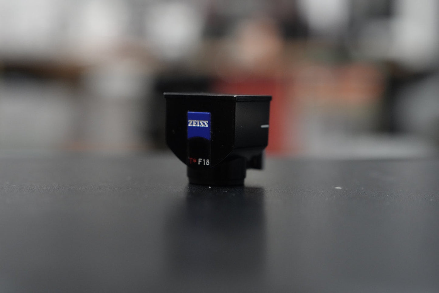 Carl Zeiss Distagon 18mm F/4 ZM #15641045