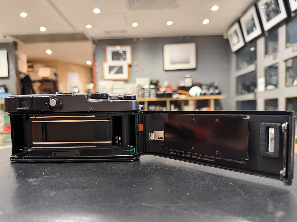 Hasselblad X-Pan I + 30mm F/5.6 + 90mm F/4  (Xpan)