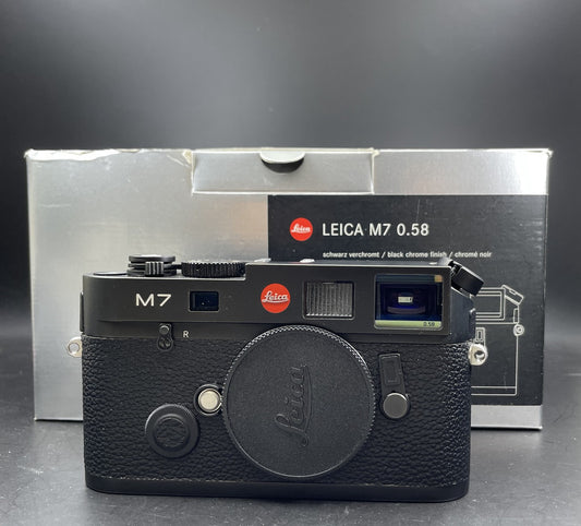 Leica M7 Film Camera 0.58 Black (10501)