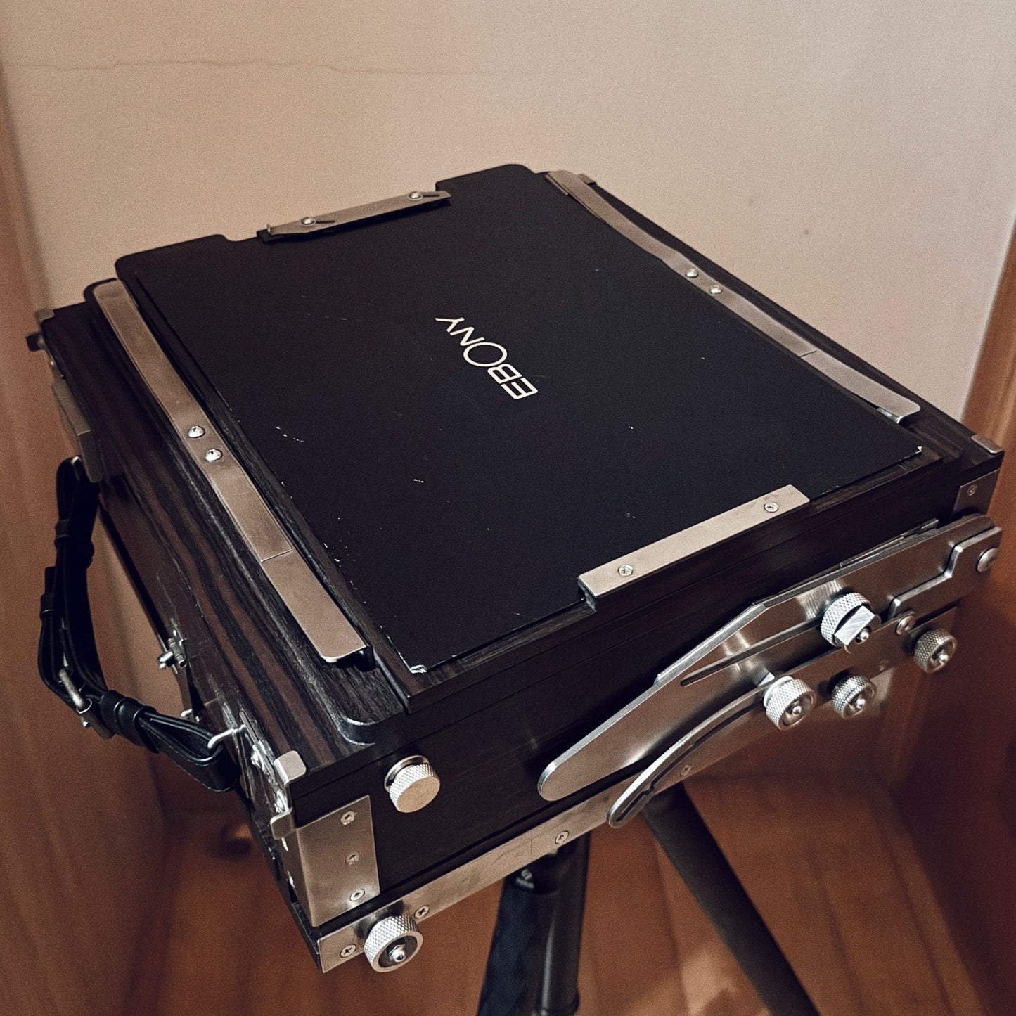 Ebony SV810U Ti 8X10 Ti Titanium Large Format Film Camera (Made By Ebony Wood) SV810 大畫幅相機