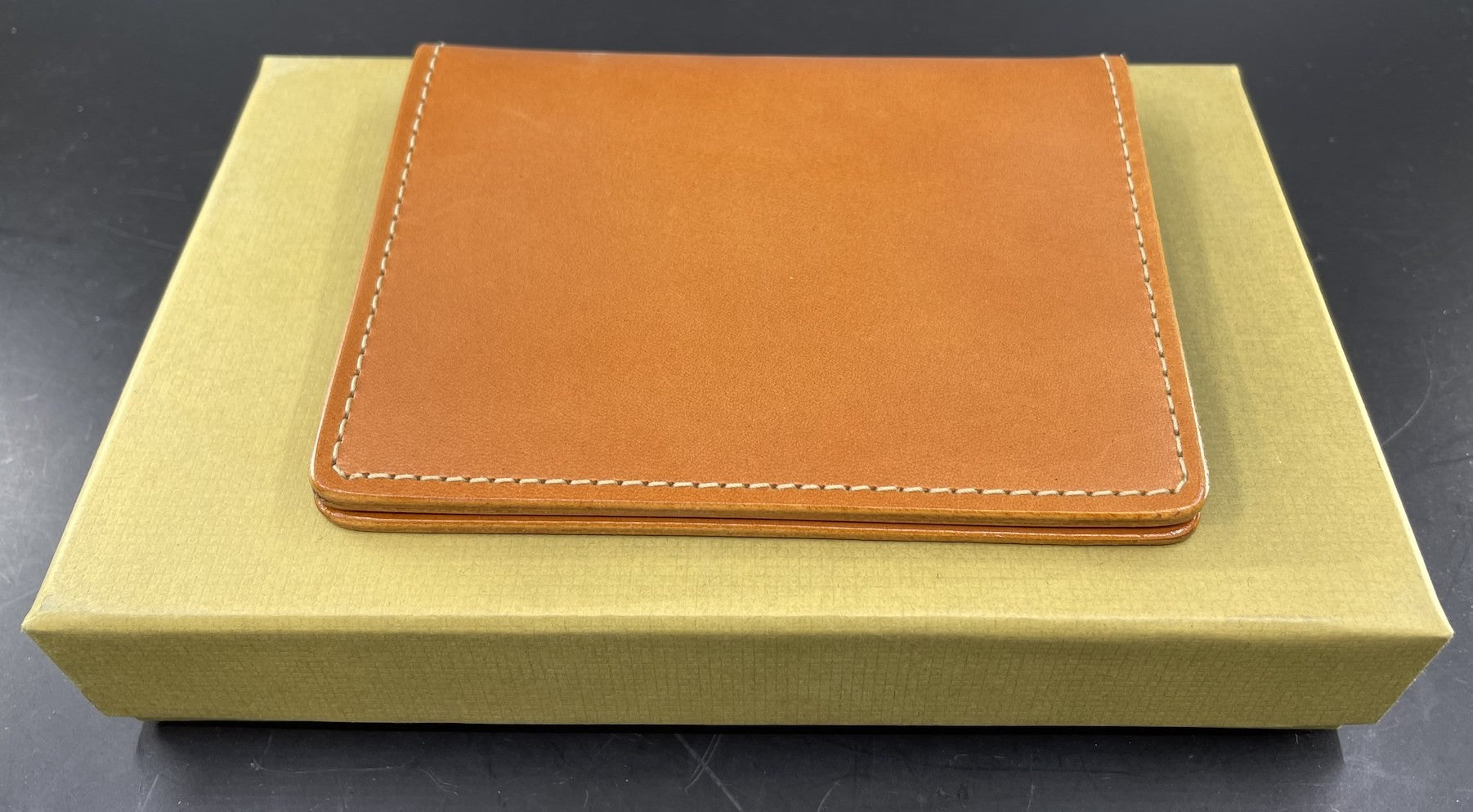 Filson Passport & Card Case (Tan Leather)