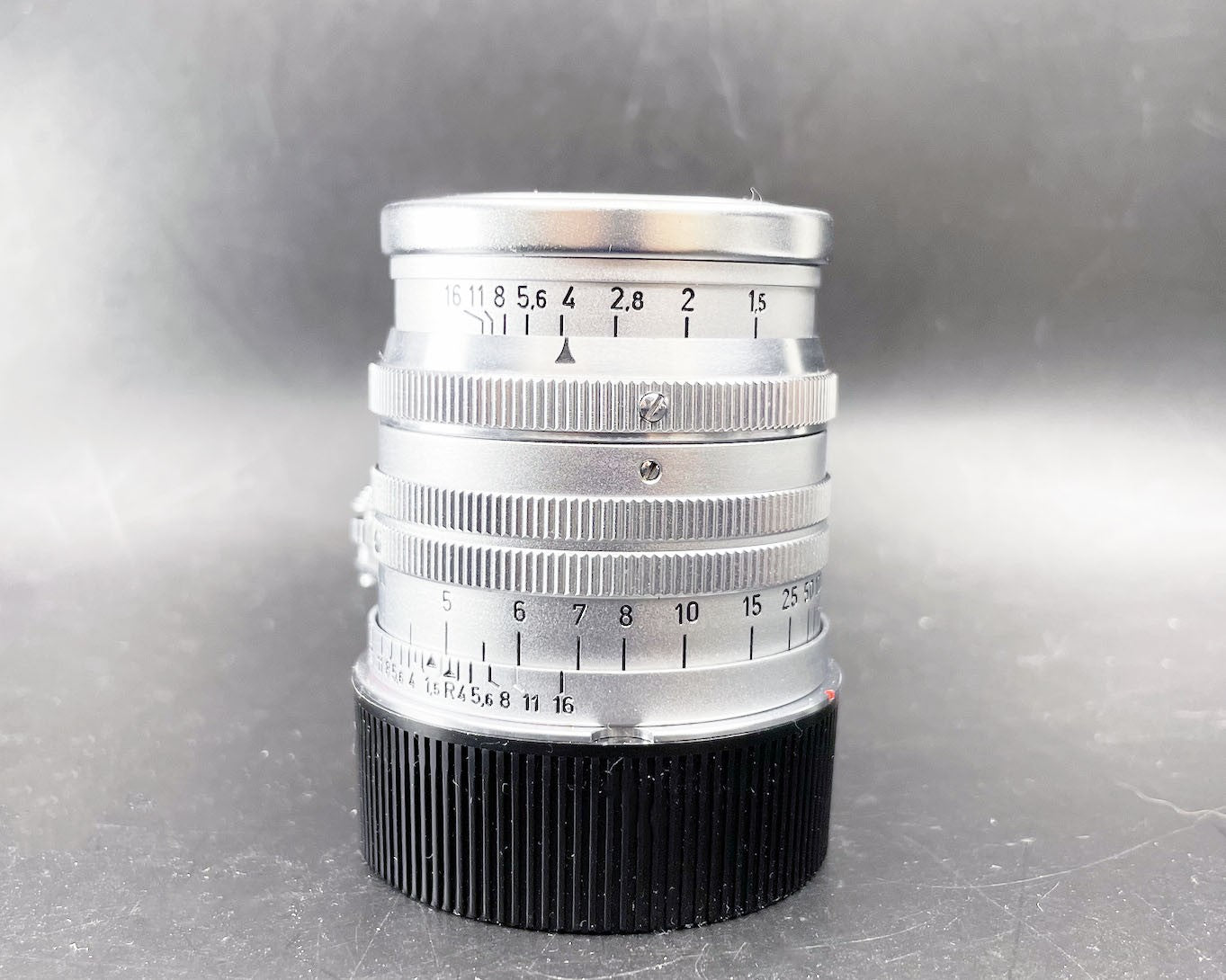 Leica Summarit 50mm F/1.5