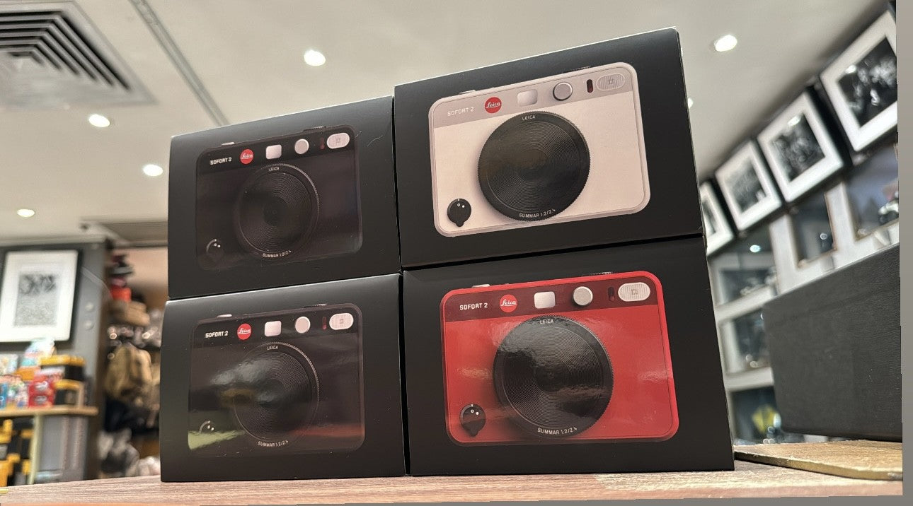 Leica Hybrid Instant Camera Sofort 2 (black red white)