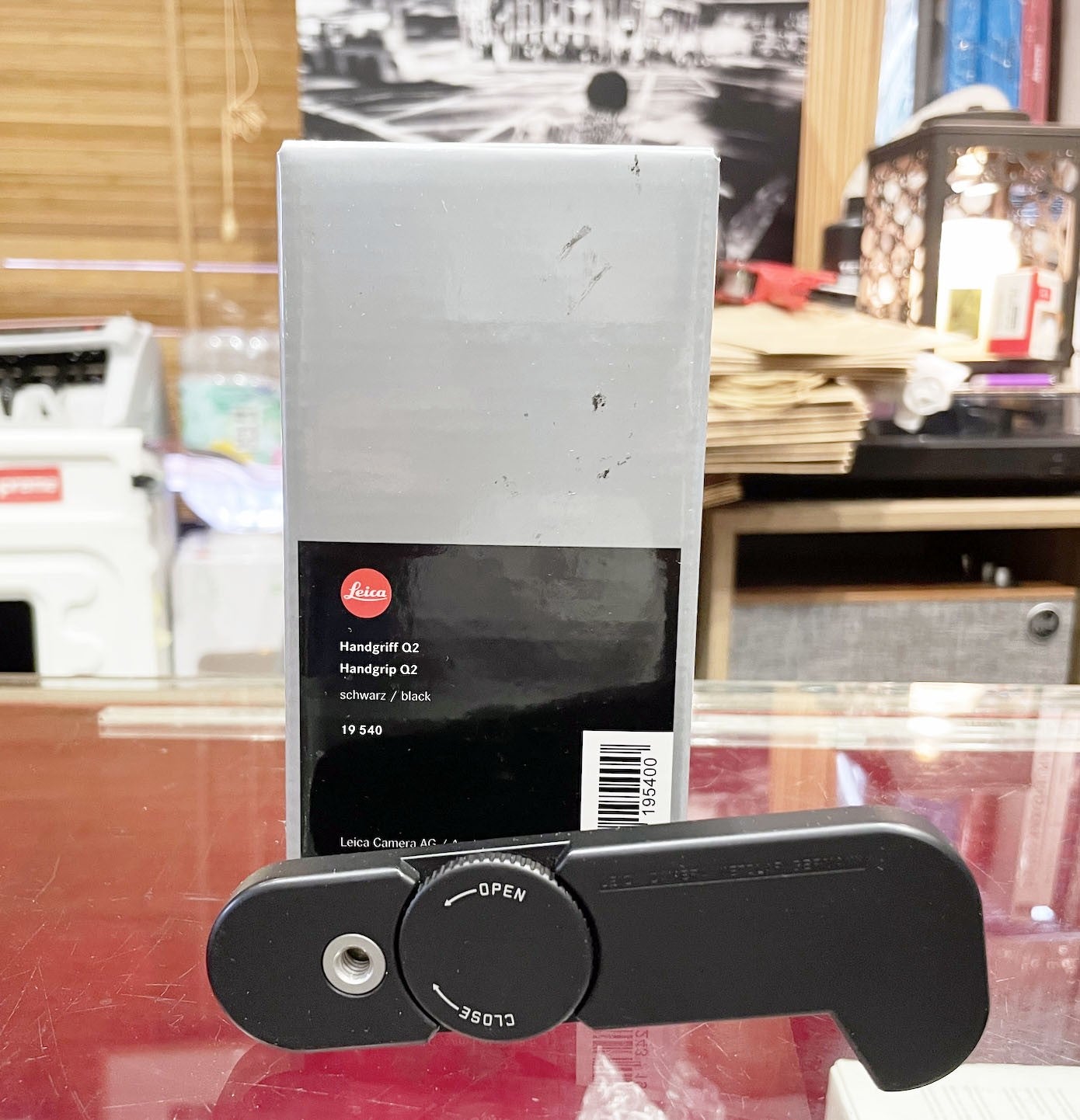 Leica Handgrip For Q2 (Used)