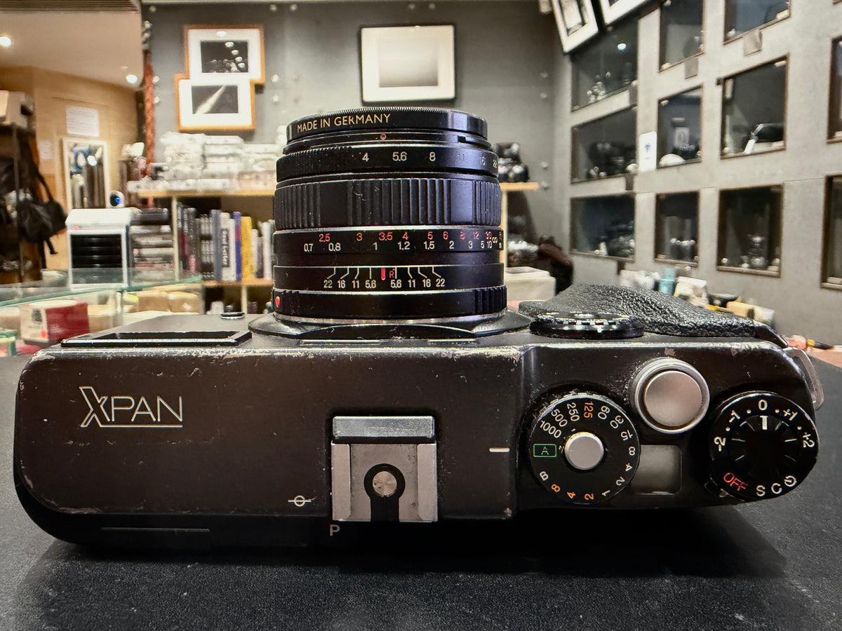 Hasselblad X-Pan I + 30mm F/5.6 + 90mm F/4  (Xpan)