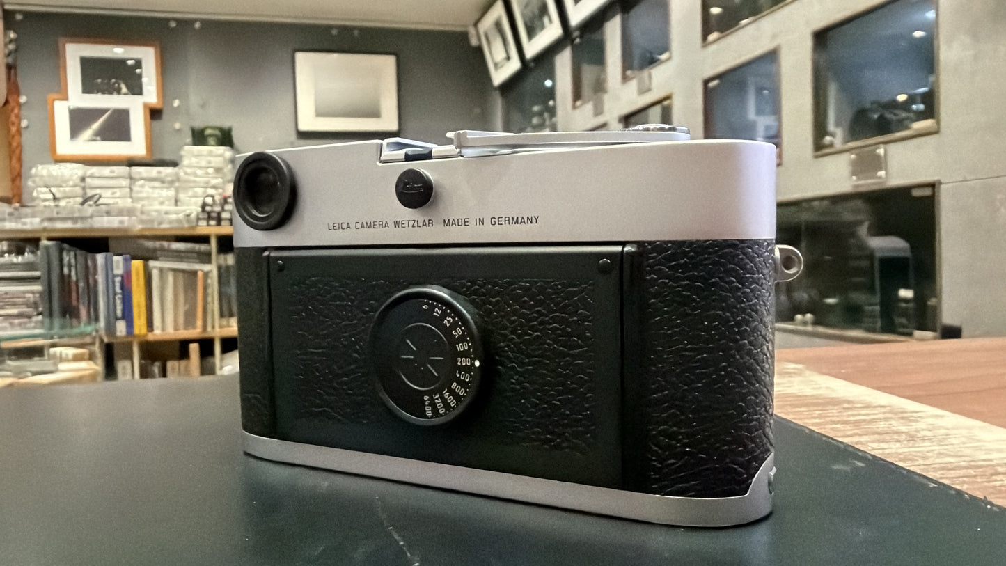 Leica MP film Camera （Silver)