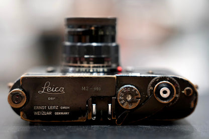 Original black paint Leica M2 (no self-timer) with leica Summicron-M 50/2v.2 rigid