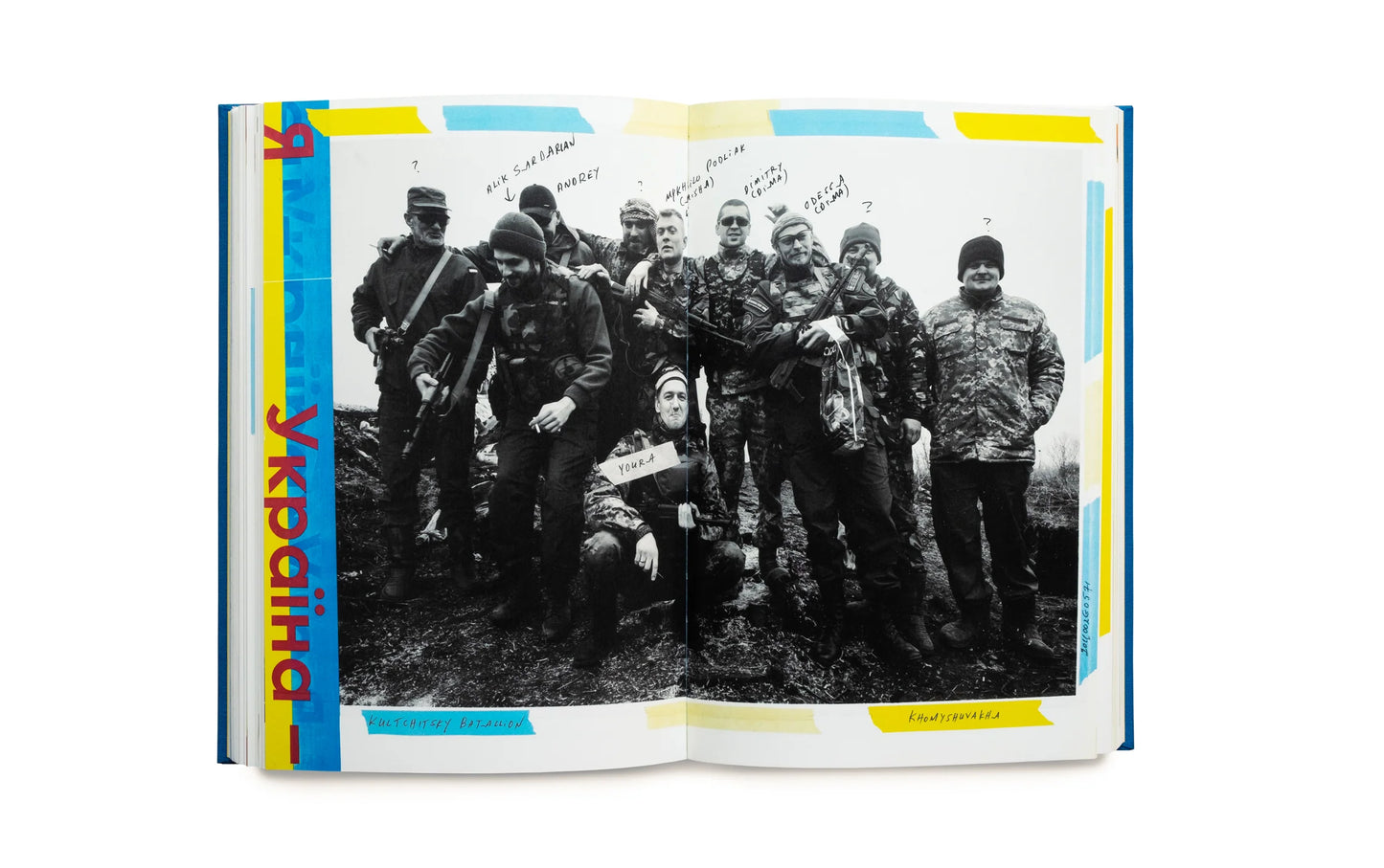 Larry Towell  The History War (Signed Edition Gost) 簽名版
