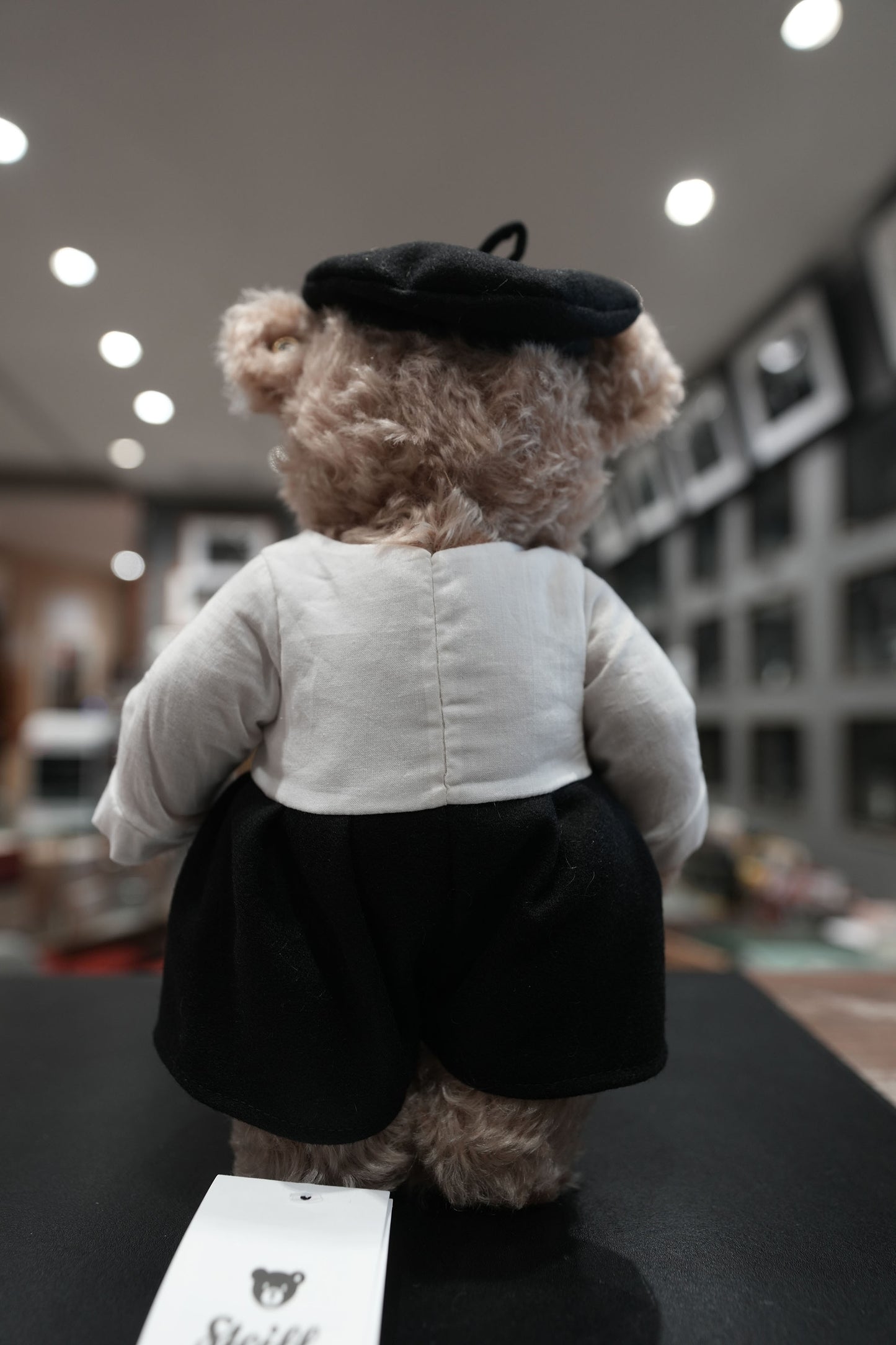 Leica Collector’s Bear Elsie