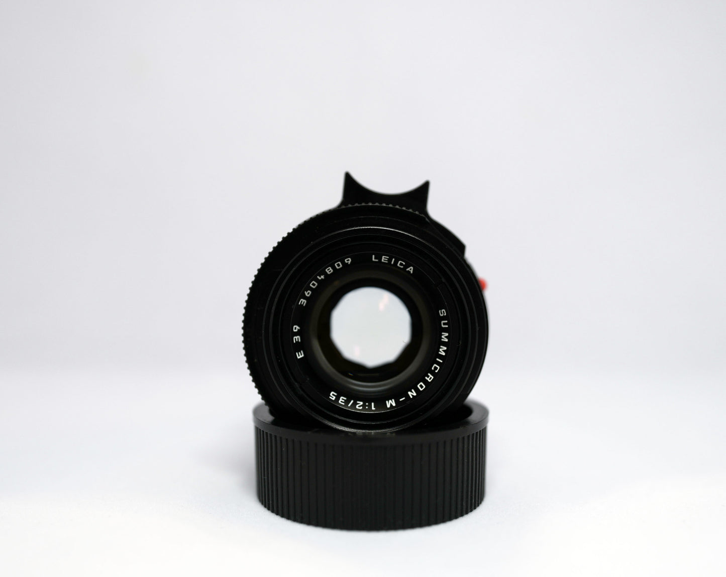 Leica Summicron 35mm F/2 Black (7 Elements) with hood and box #3604809