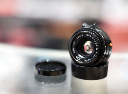 Leica Summicron-M 35mm F/2 Asph Black Paint #4001125 (millennium edition)