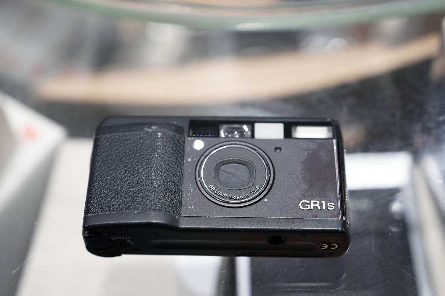 Ricoh GR1s Film Camera ( 28mm F/2.8 Lens)