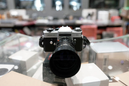 Leicaflex SL Film Camera With Angenieux-Zoom 45-90mm F/2.8 lens#1283684 #1459790 leica R Mount