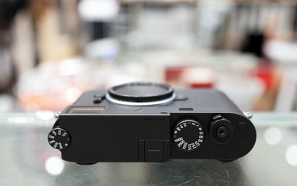 Leica M11 Monochrome Digital Camera #5667972 (used)