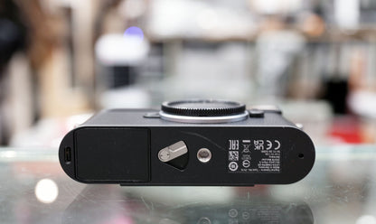 Leica M11 Monochrome Digital Camera #5667972 (used)