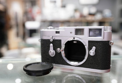 Leica M2 Rangefinder Film Camera #1103395