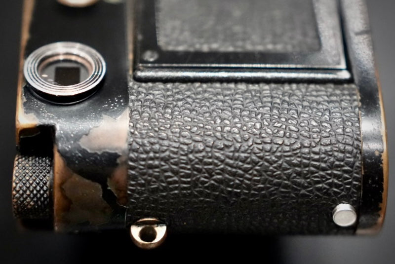 Original black paint Leica M2 (no self-timer) with leica Summicron-M 50/2v.2 rigid