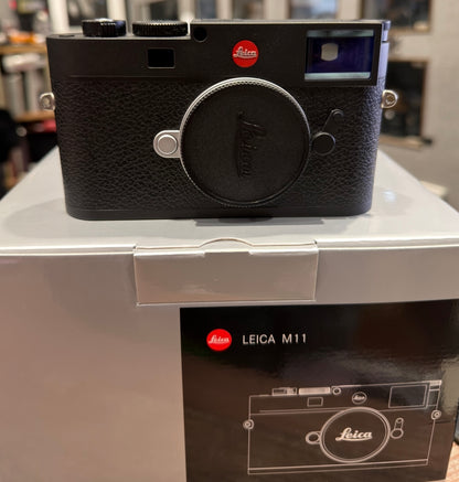 Leica M11 rangefinder digital camera Black (used) #5593779