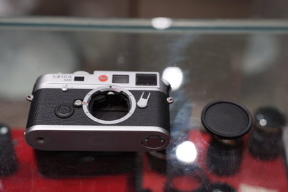 Leica M6 TTL Rangefinder Film Camera 0.72 Silver ##2474513