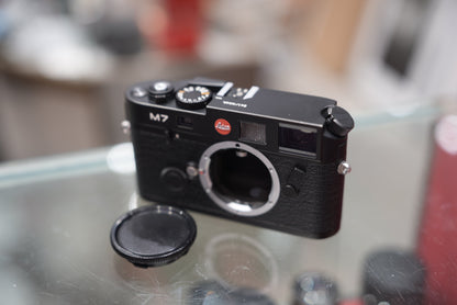 Leica M7 “Starter Set”0.72 Black Film Rangefinder Camera #2885670