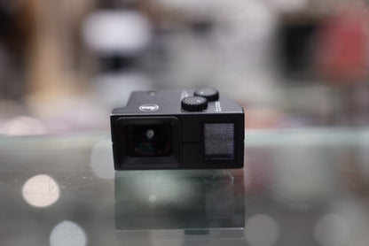 The Universal Wide-Angle Viewfinder M #10569 (TRI-ELMAR-M 16mm 18mm 21mm 24mm 28mm)