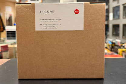 Leica M11 Glossy Black Paint digital Camera (brand new)