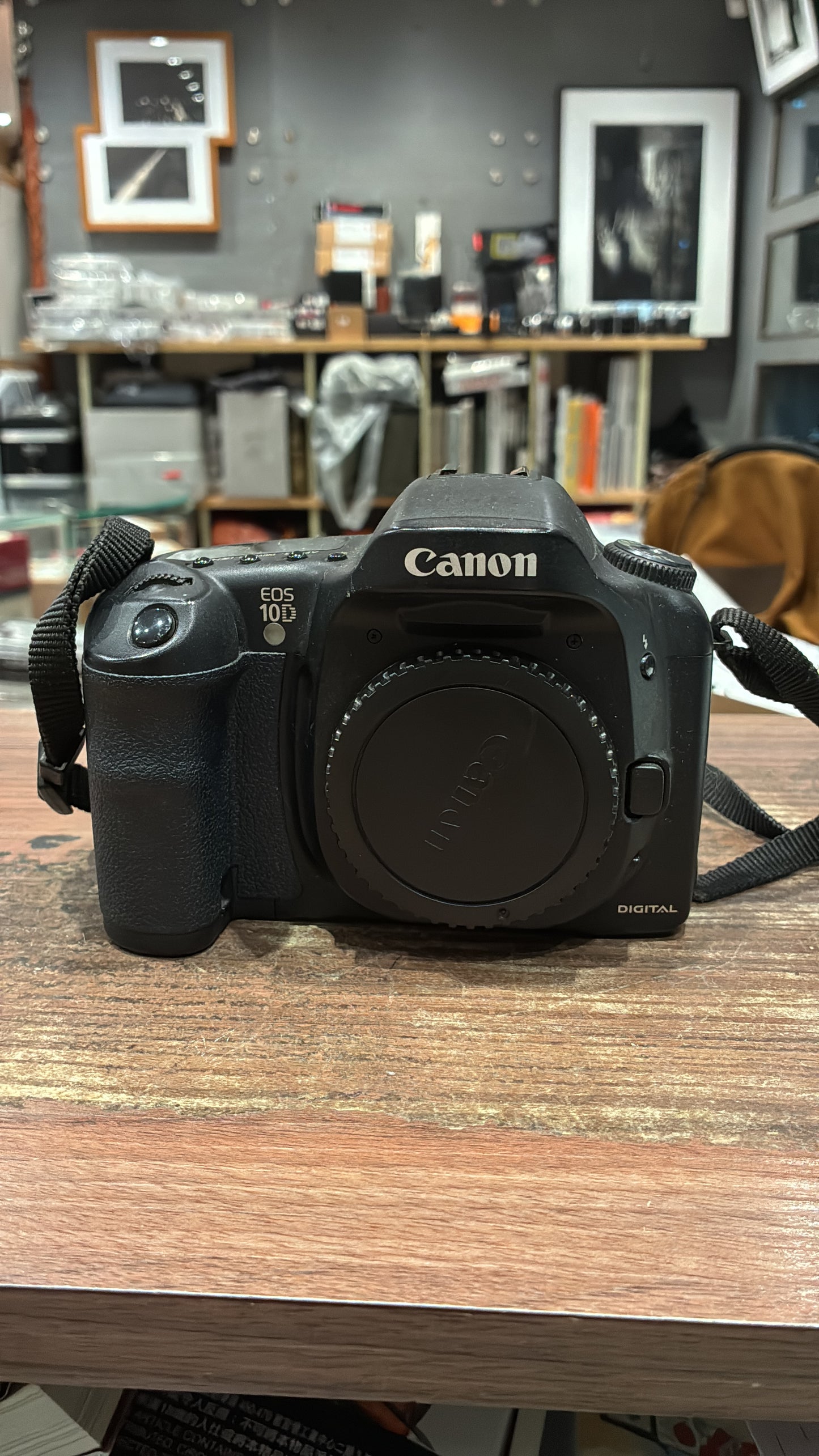 Canon Eos 10D camera #1530501689