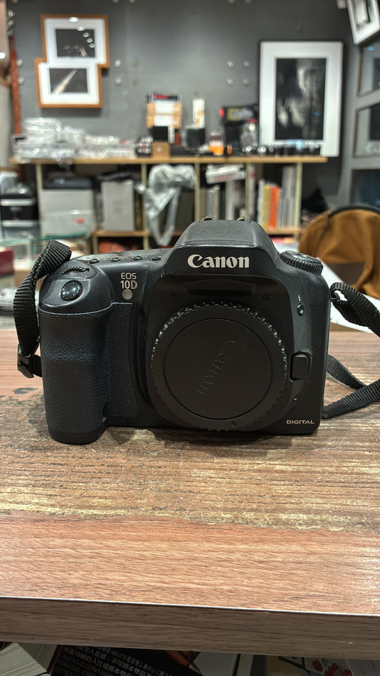Canon Eos 10D camera #1530501689