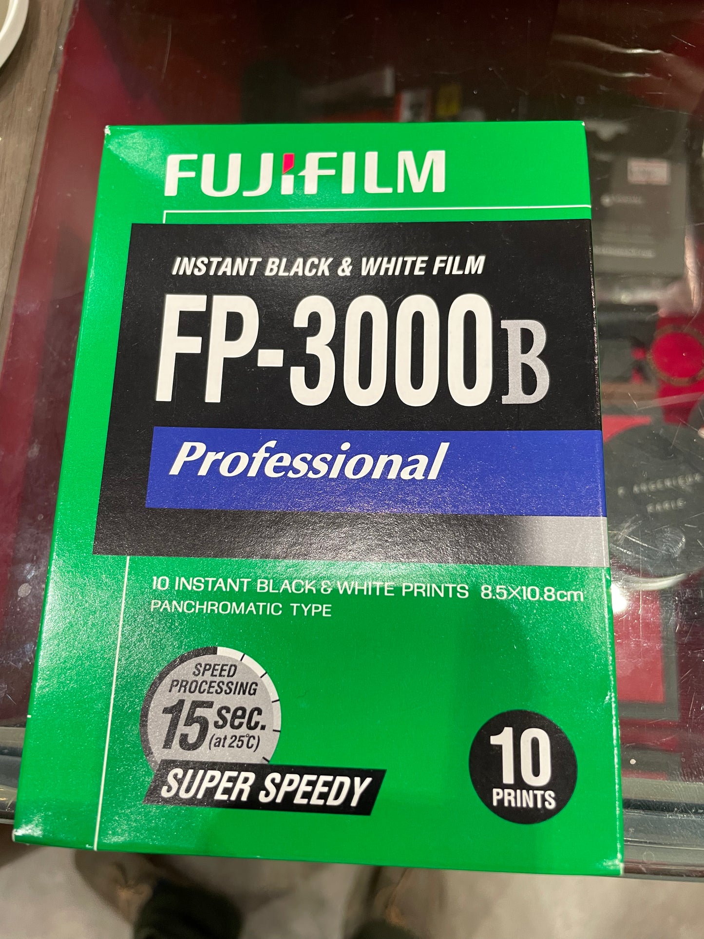 Fujifilm FP-3000B  10 Instant black &White 4X5 Film