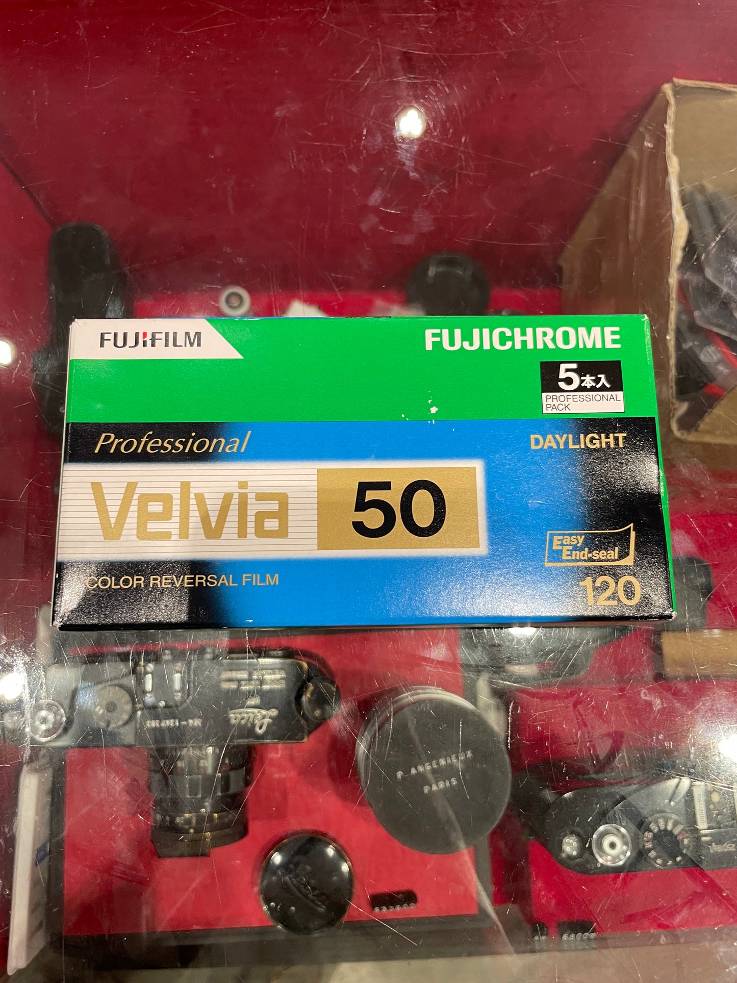 Fujifilm Velvia 50 color reversal Film 120