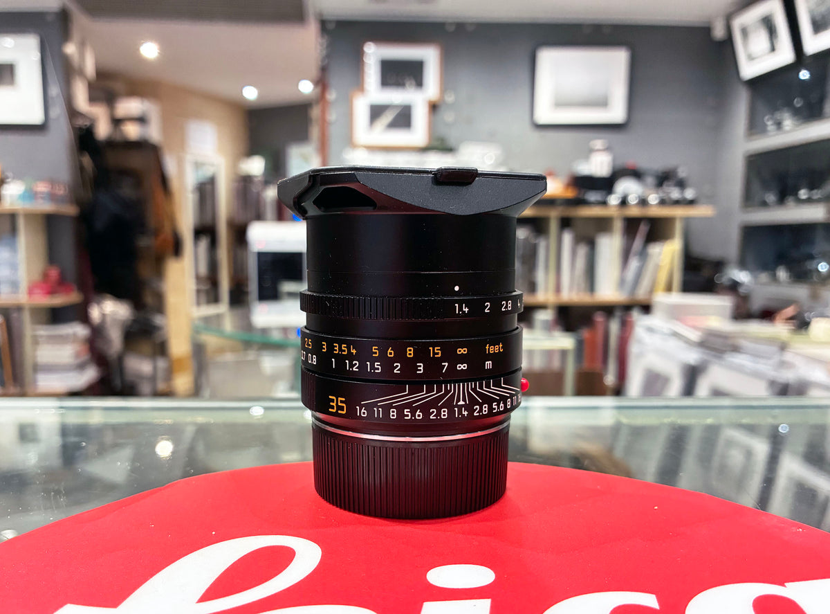 Leica Summilux-M 35mm F/1.4 Asph #4653756 (11663)
