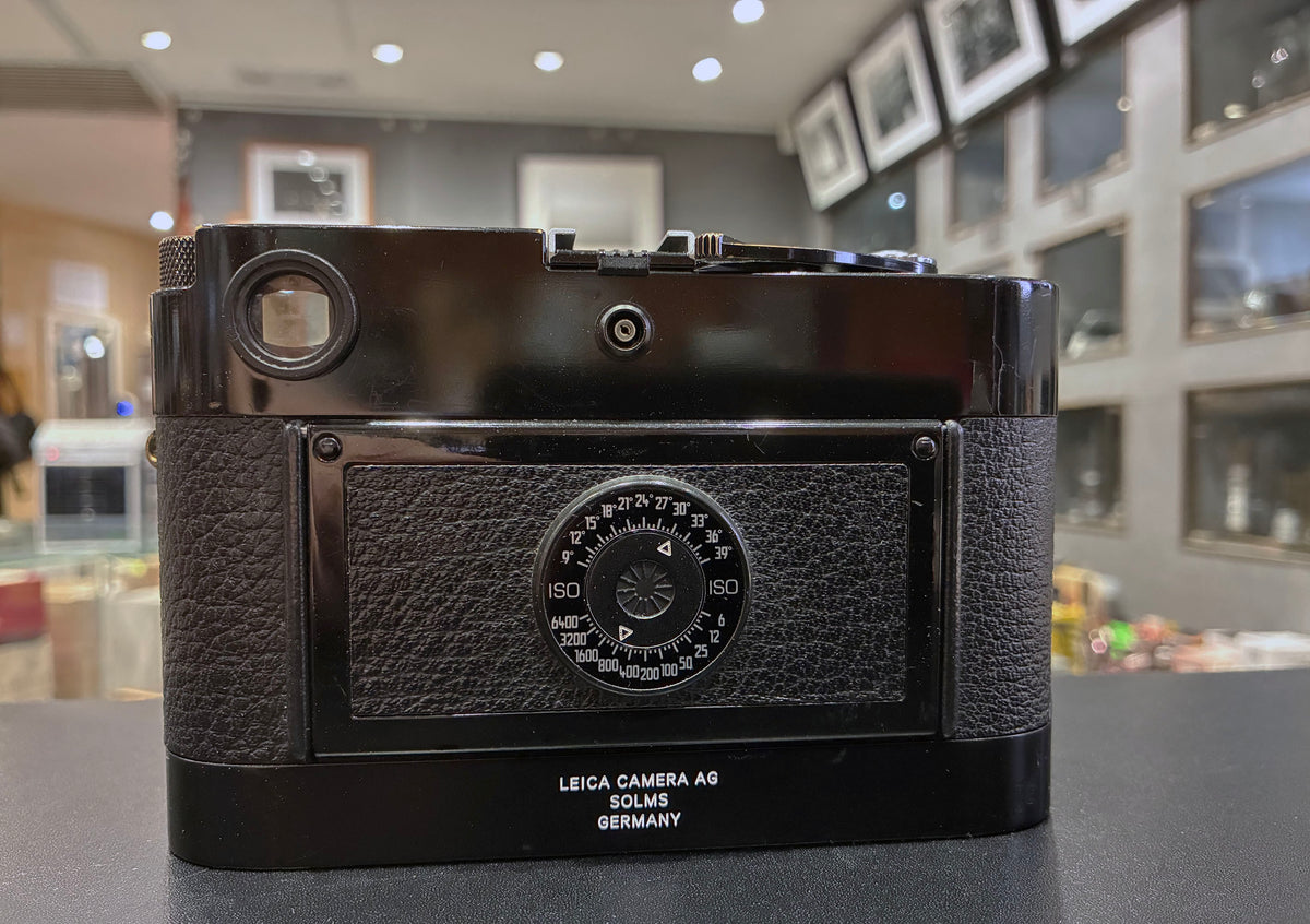 Leica M6 0.72 Millennium Edition Black Paint Film Camera（10442) #2501861
