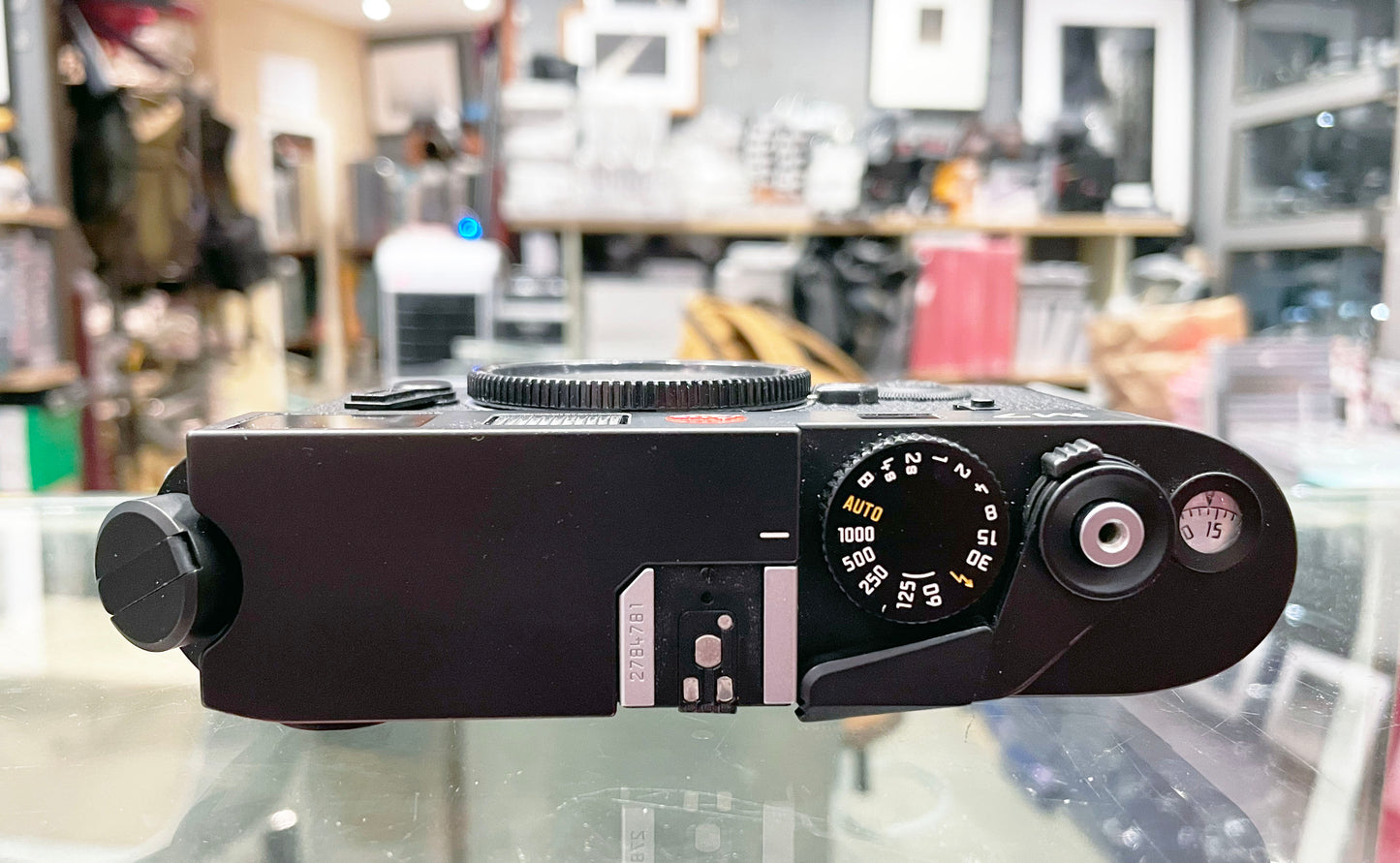 Leica M7 Rangefinder Film Camera 0.58 Black