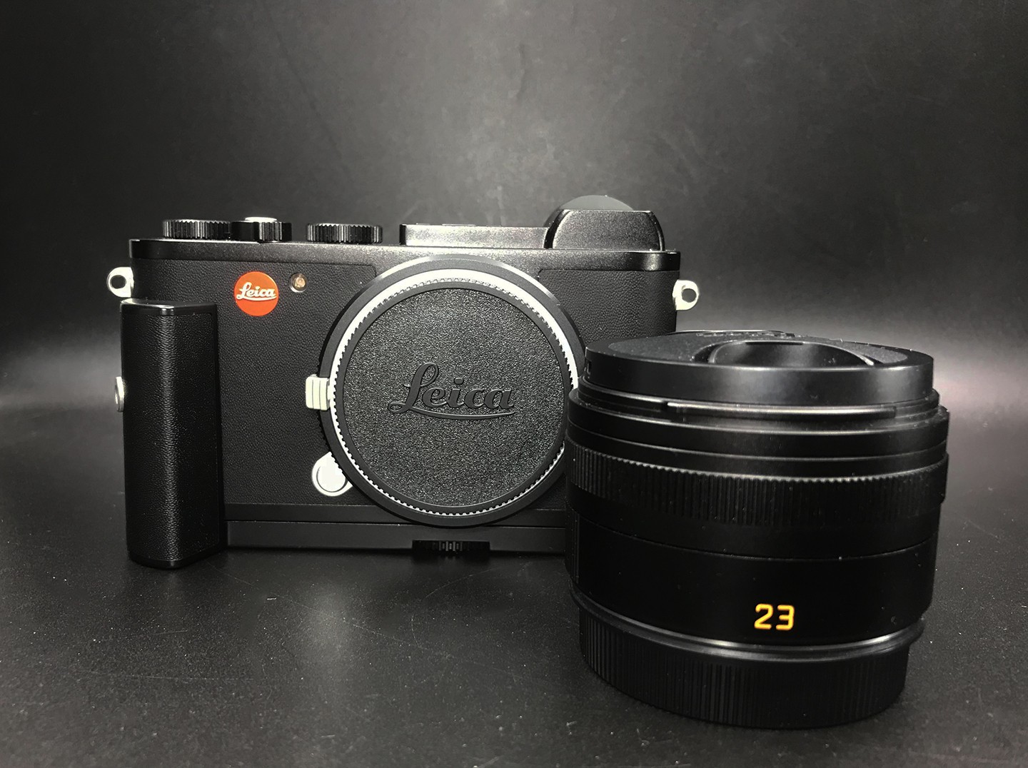 Leica CL + 23mm F/2 Asph + M-T Adaptor - meteor