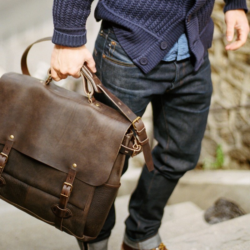 48h Irving Executive Postman bag - Peat