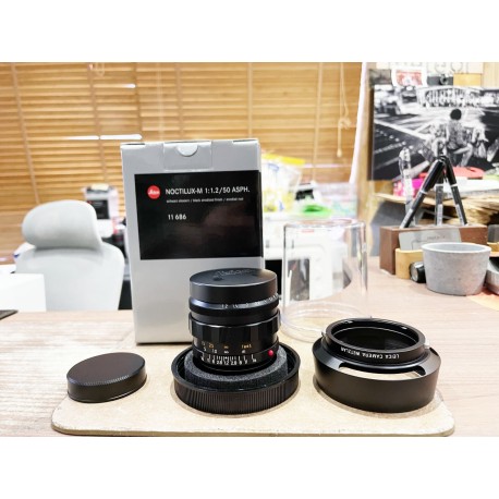 Leica Noctilux-M 50mm f/1.2 ASPH. Lens (Black)