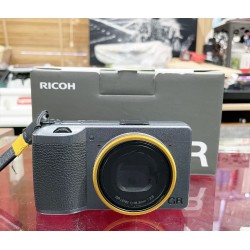 Ricoh GR lll Digital Camera Street Edition Special Limited Kit