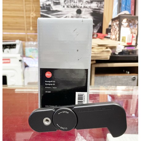 Leica Handgrip For Q2 (Used)